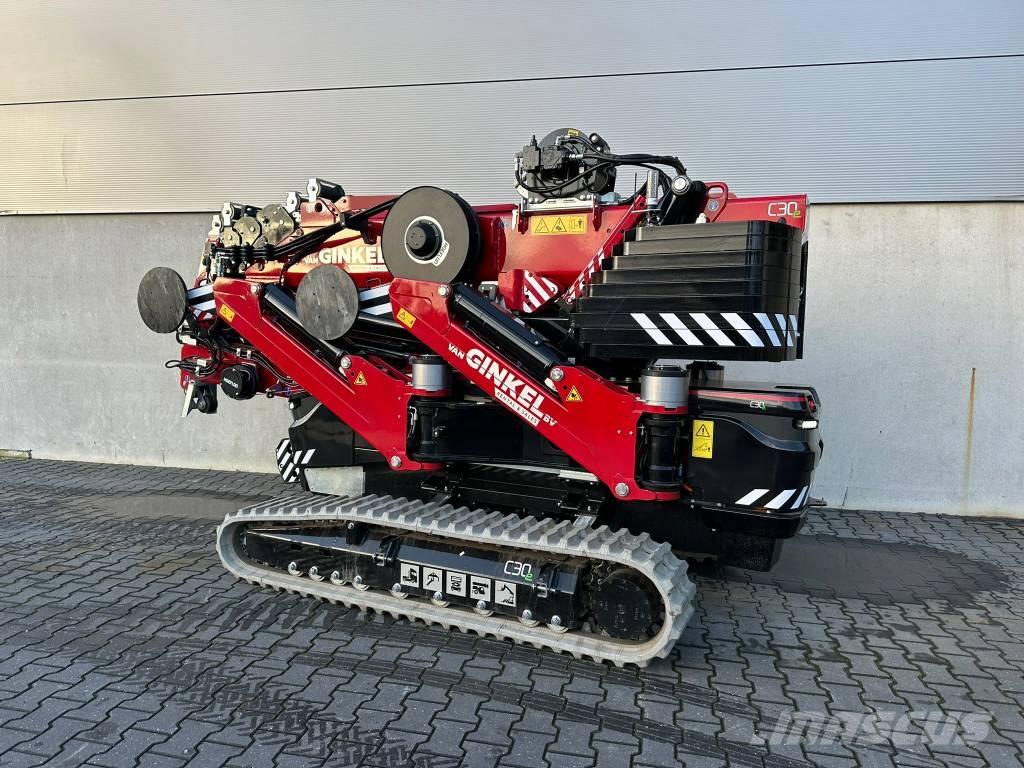 Hoeflon C30e Mini cranes