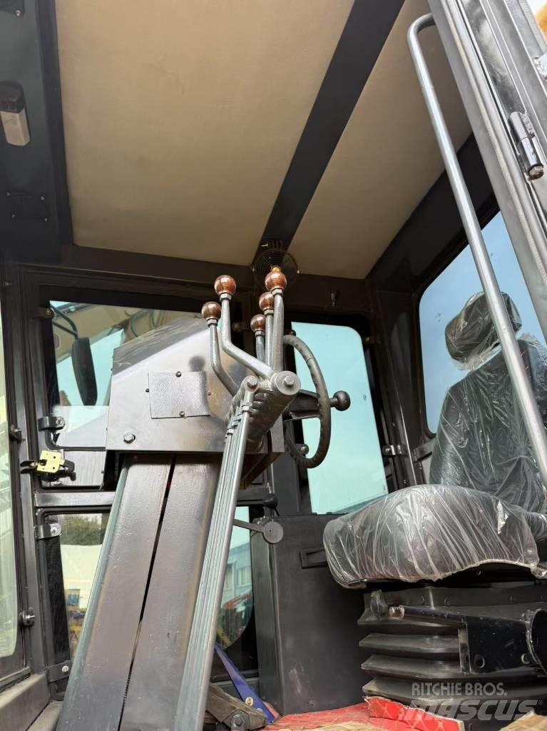CAT 140 K Graders