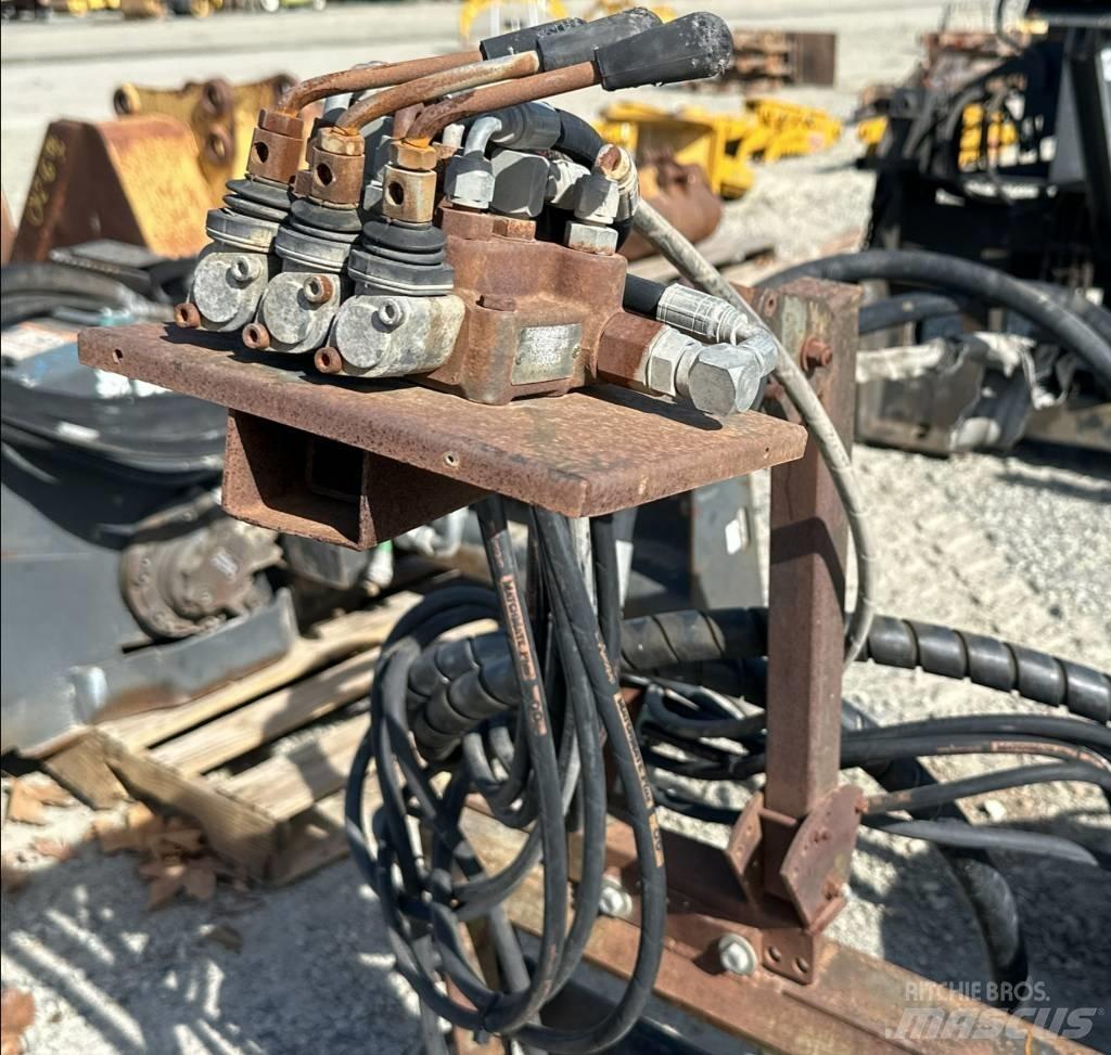  Coneqtec AP600 Asphalt cold milling machines