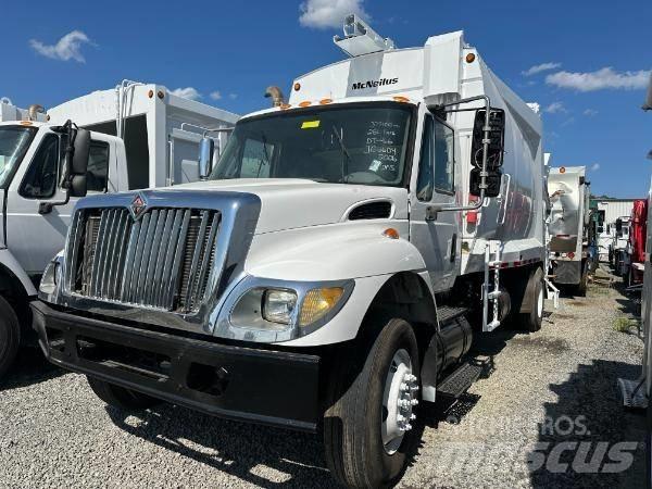 International 7400 Waste trucks