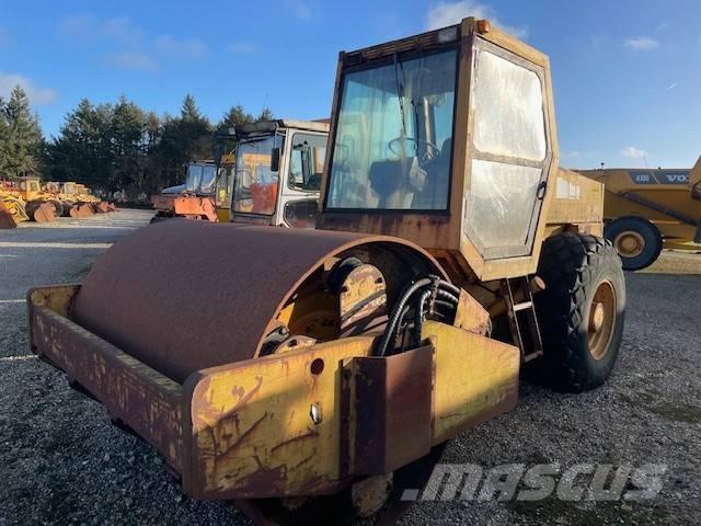 Komatsu JV110WA-HD Single drum rollers