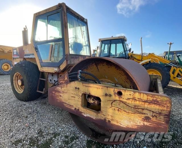 Komatsu JV110WA-HD Single drum rollers