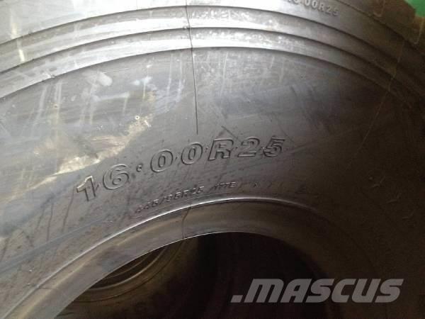 Hilo 1600R25 Tyres, wheels and rims