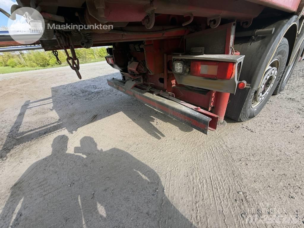 Volvo FM 460 Crane trucks