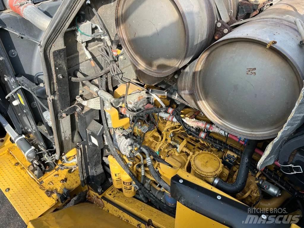 CAT 966M Wheel loaders