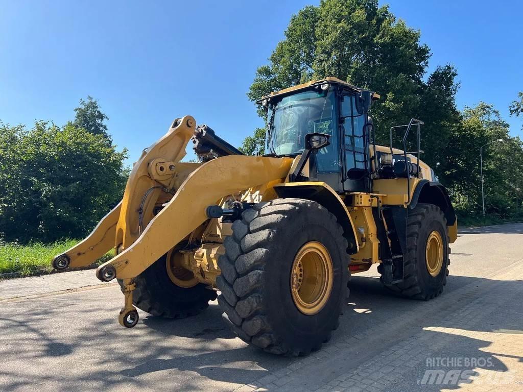 CAT 966M Wheel loaders