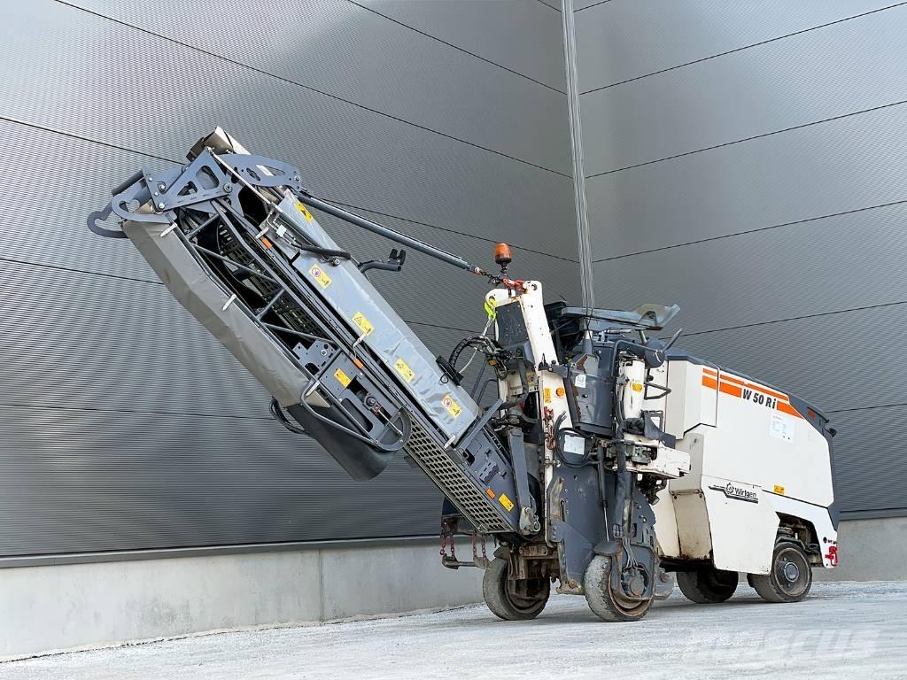 Wirtgen W 50 RI Asphalt cold milling machines