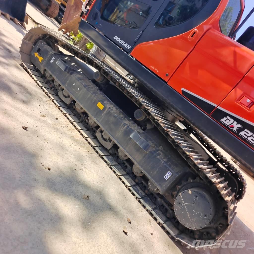 Doosan DX 225 LC-9C Crawler excavators