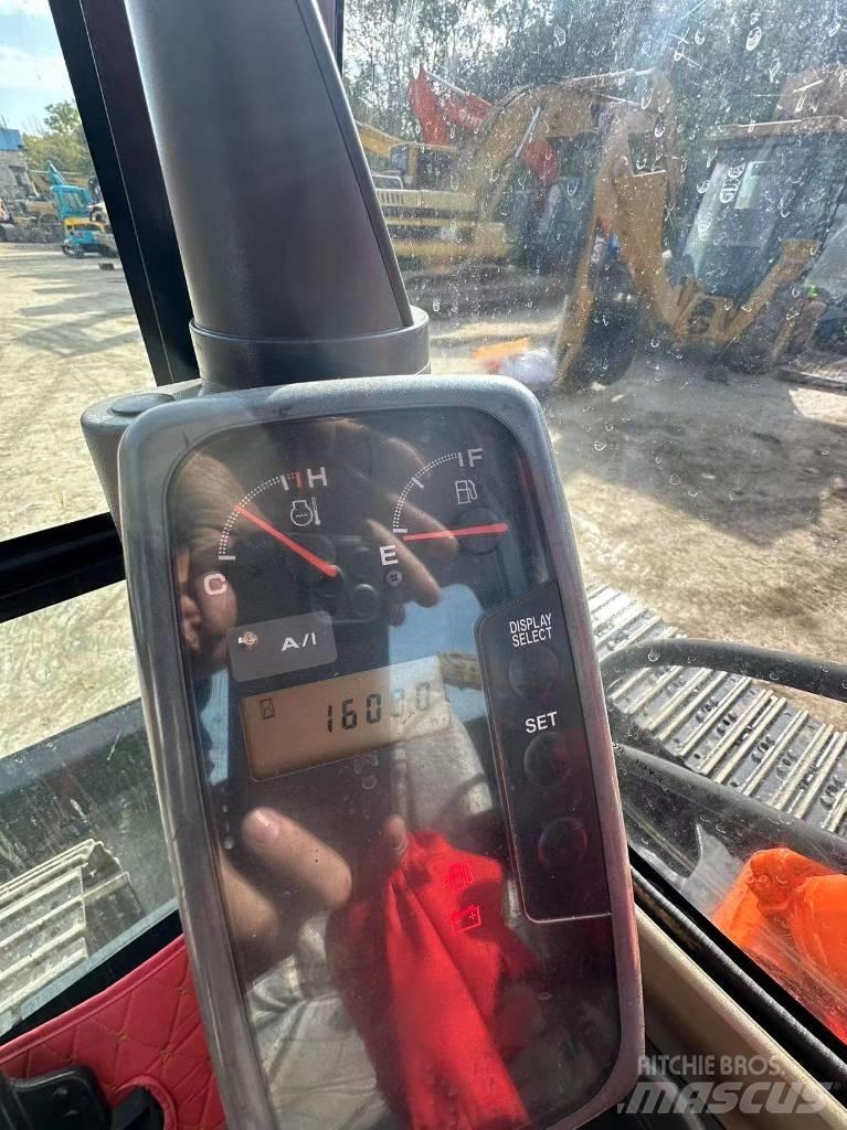 Hitachi ZX 70 Crawler excavators