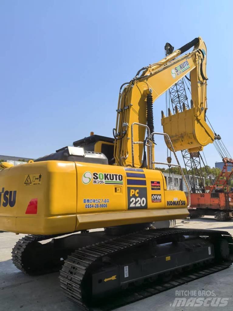 Komatsu PC 220-8 Crawler excavators