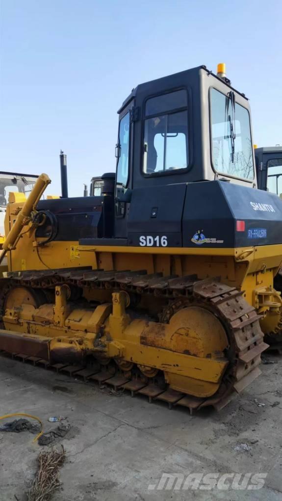 Shantui SD 16 Crawler dozers