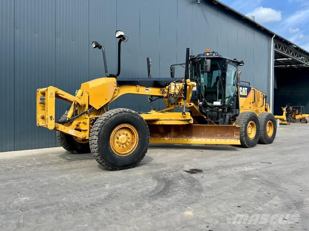 CAT 140M Graders