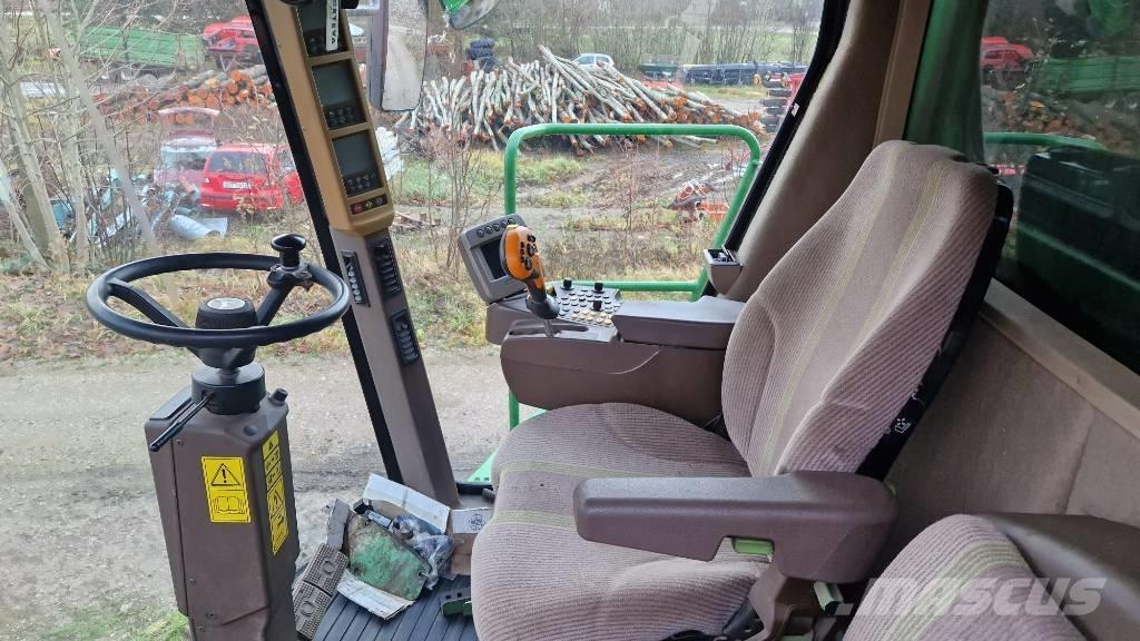 John Deere S 690 Combine harvesters