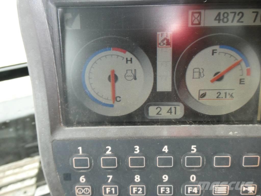 Hitachi ZX 135 US-3 Crawler excavators