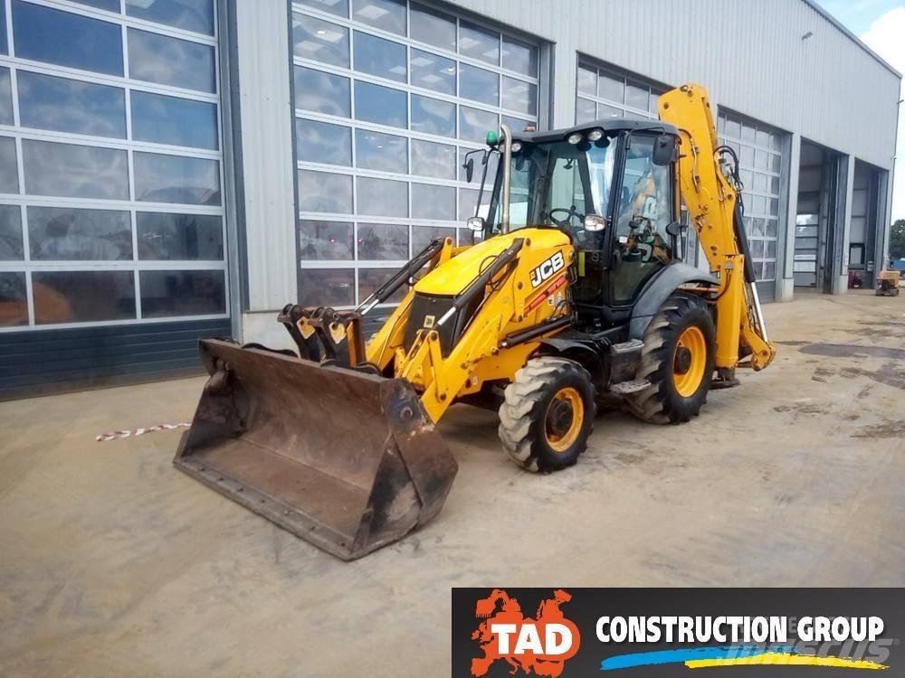 JCB 3 CX Backhoe loaders
