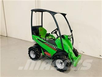 Avant 225 Mini loaders