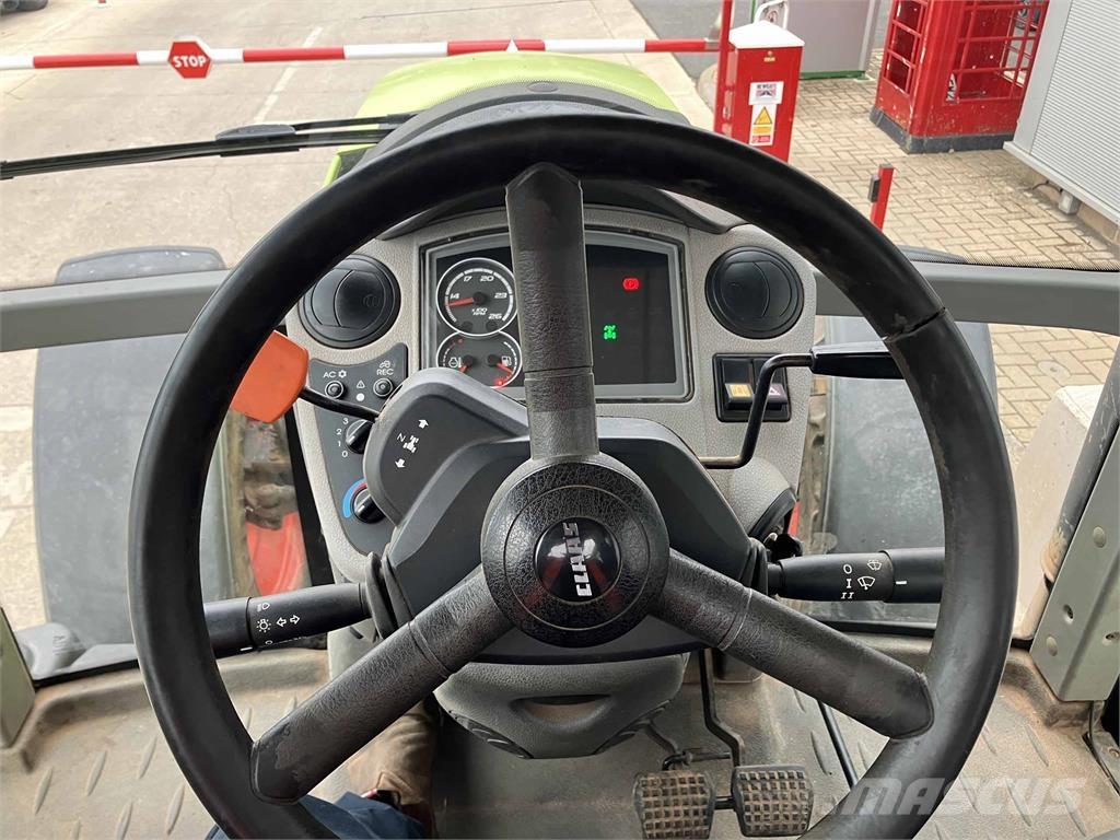 CLAAS Arion 620C Tractors