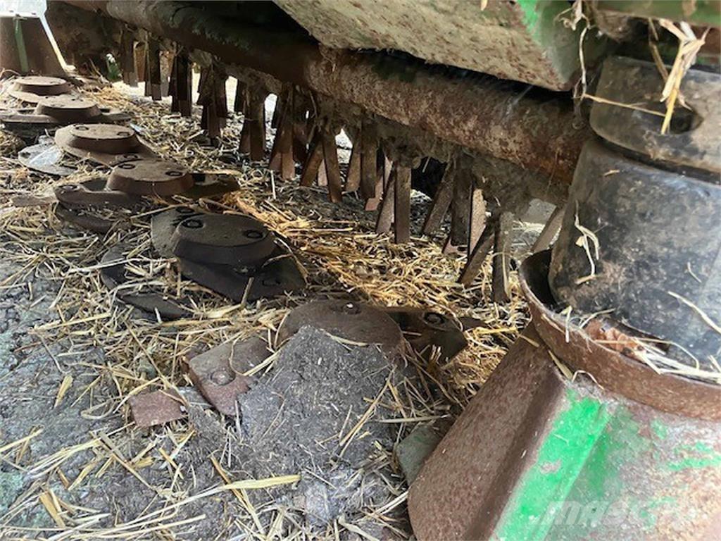 John Deere 131 Other forage harvesting equipment
