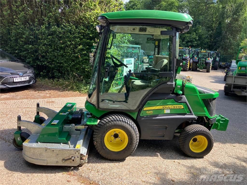 John Deere 1585 Riding mowers