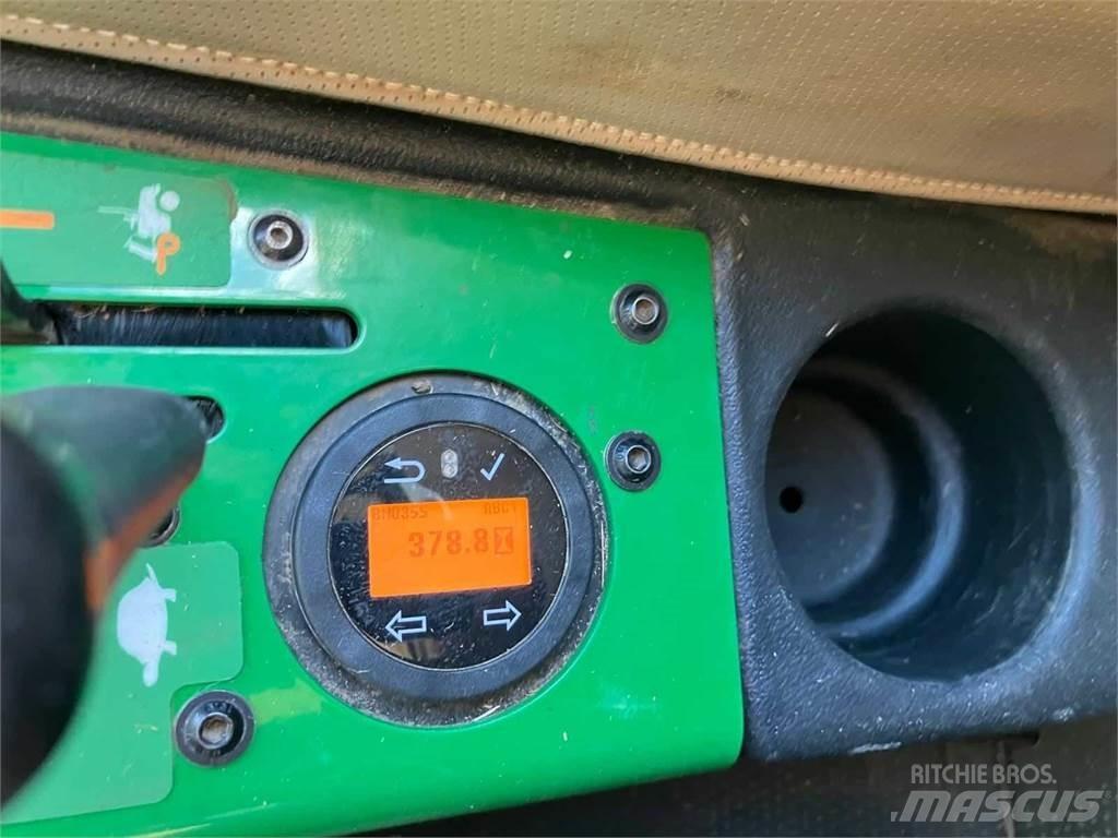John Deere 1585 Riding mowers