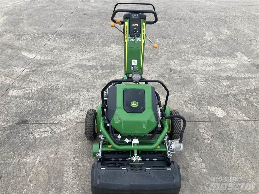 John Deere 225 E-cut Walk-behind mowers