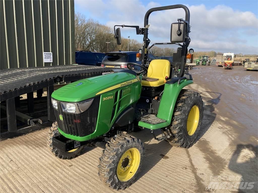 John Deere 3025E Compact tractors