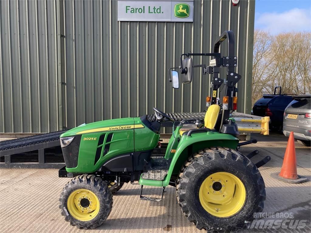 John Deere 3025E Compact tractors
