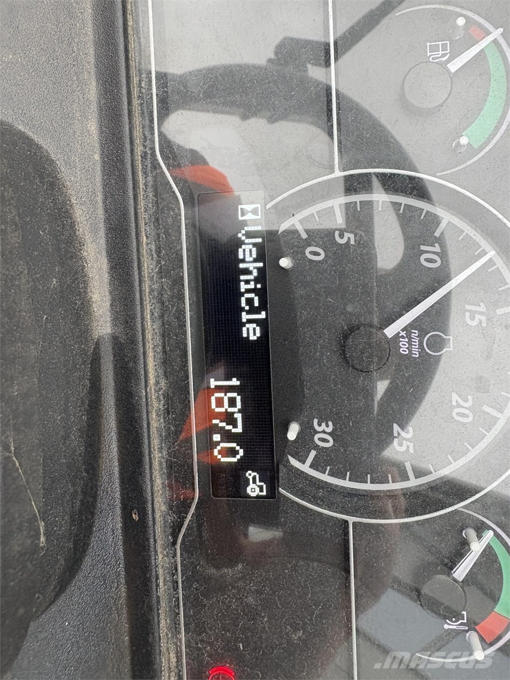 John Deere 3039R Compact tractors