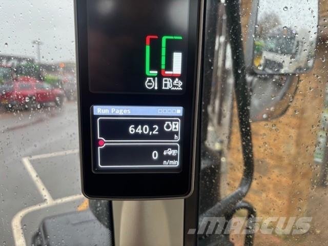 John Deere 6120M Tractors