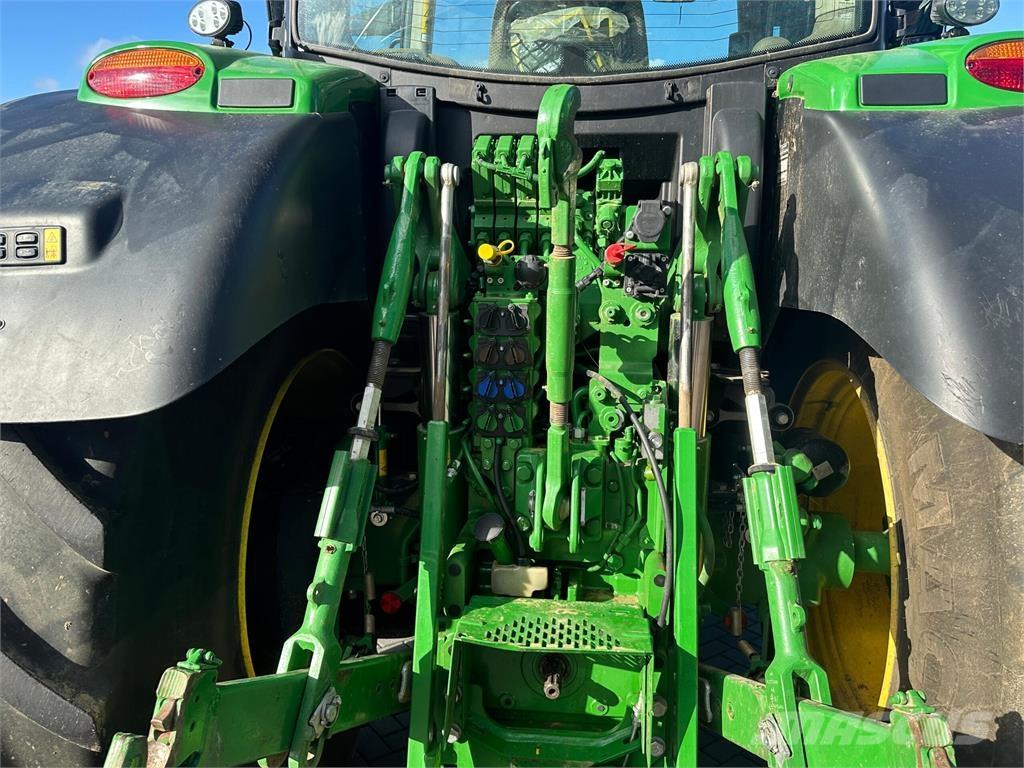 John Deere 6R 215 Tractors