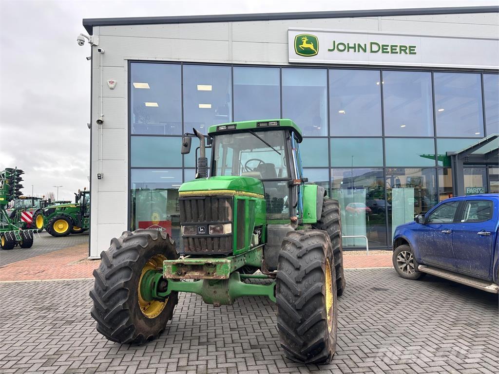 John Deere 7700 Tractors