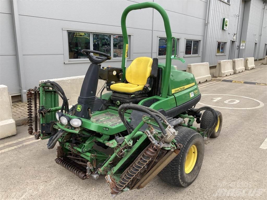 John Deere 7700A Walk-behind mowers