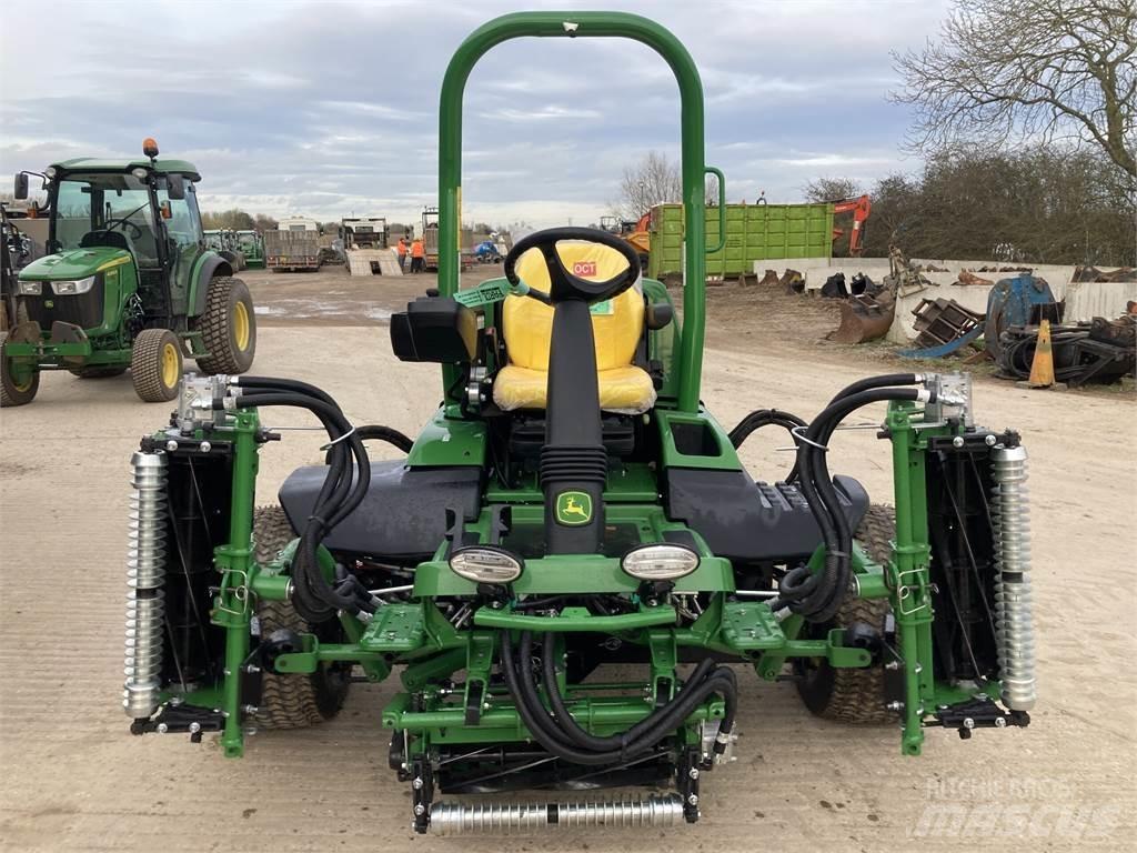 John Deere 7700A Walk-behind mowers