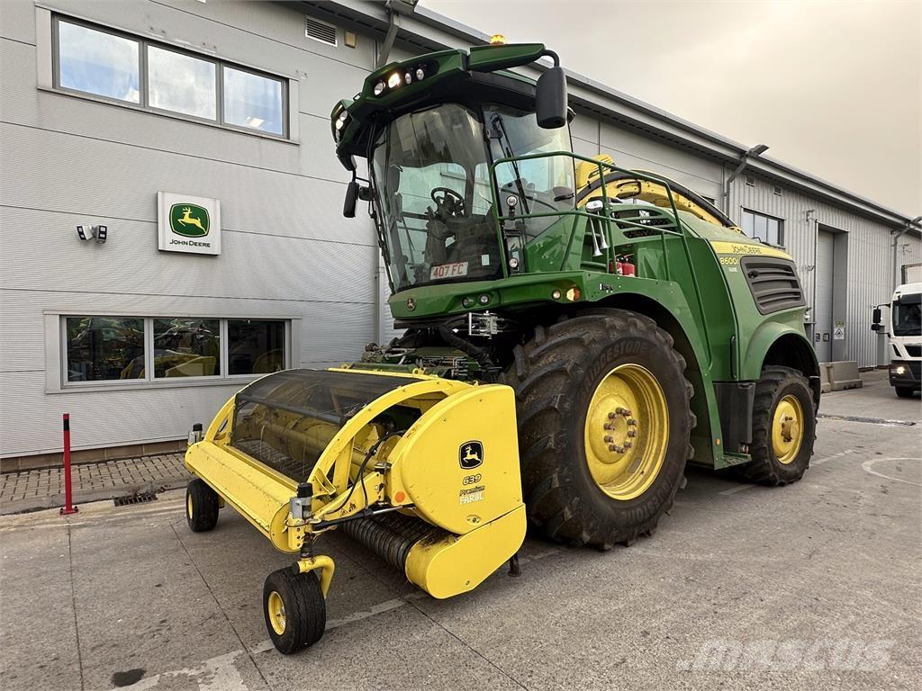 John Deere 8600i Self-propelled foragers
