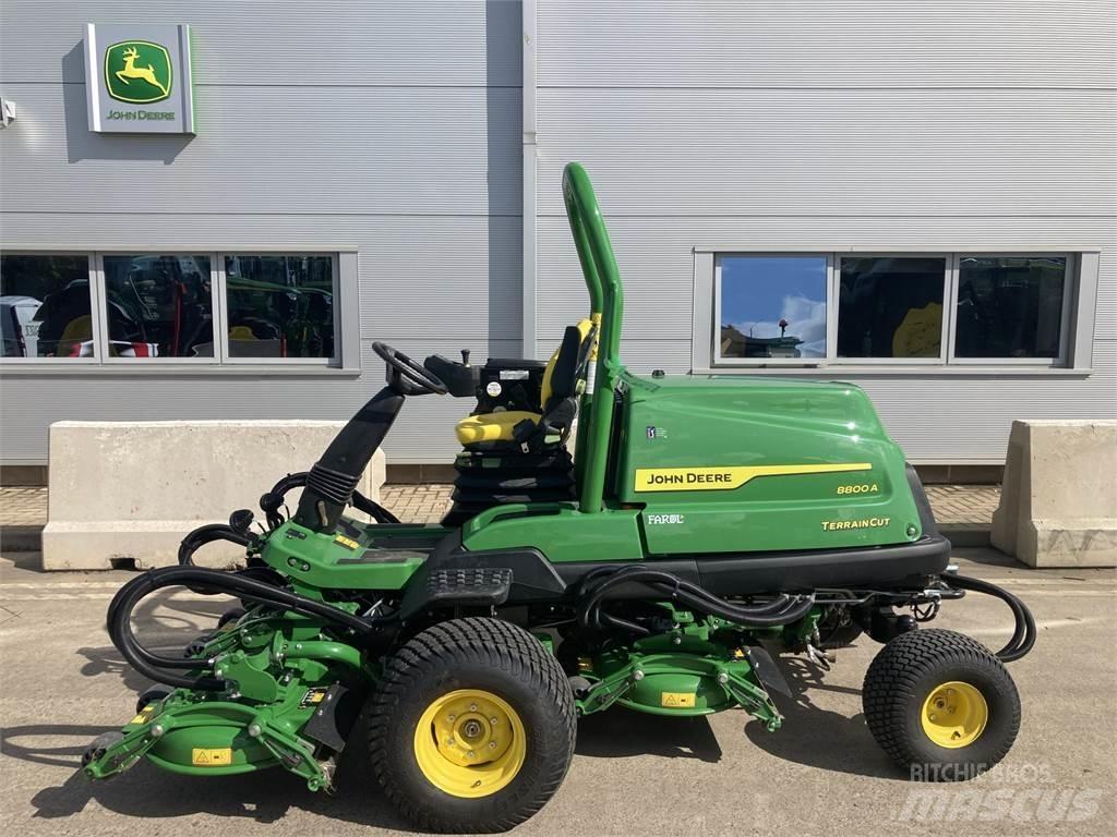 John Deere 8800A Walk-behind mowers