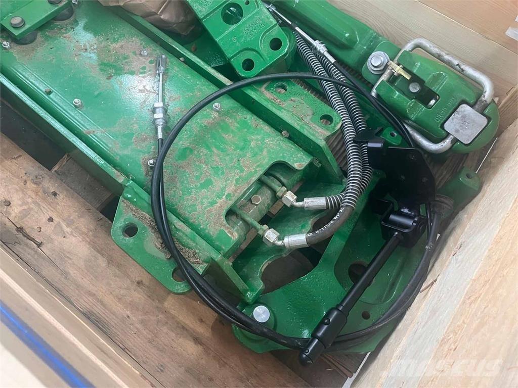 John Deere 8R Agriculture - Others