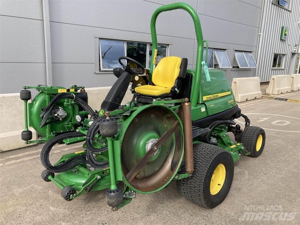 John Deere 9009A Walk-behind mowers