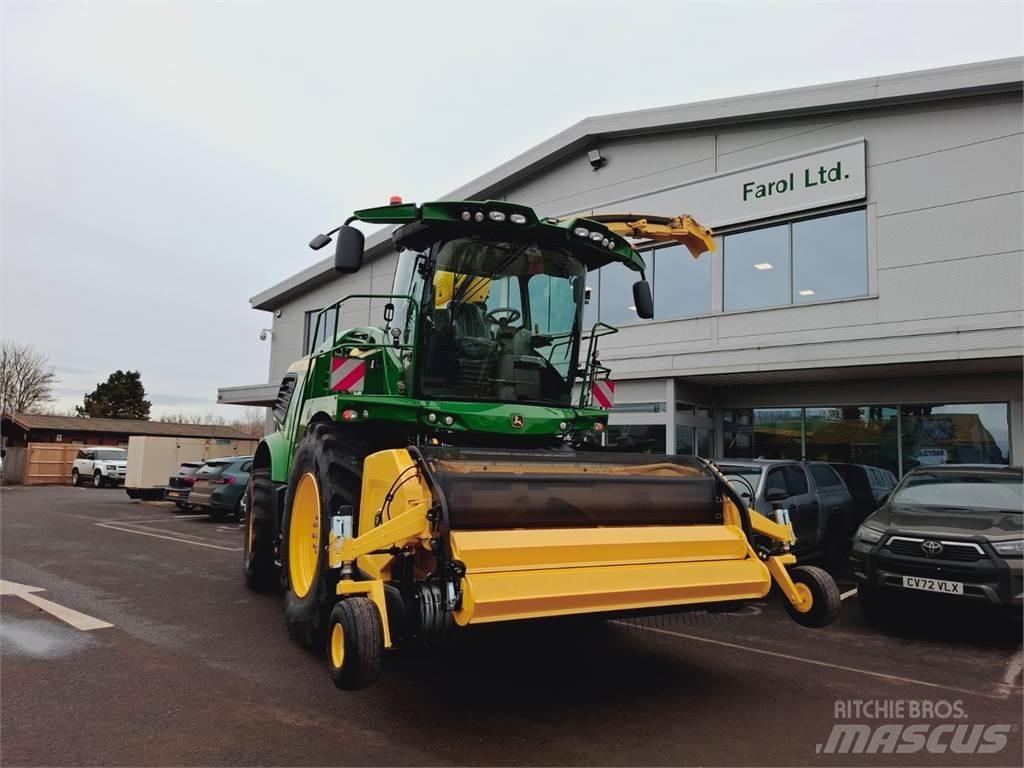 John Deere 9700i Self-propelled foragers