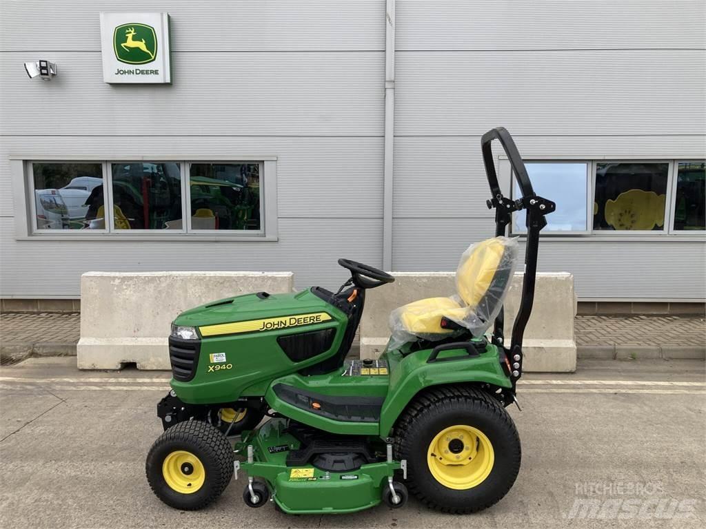 John Deere X940 Riding mowers