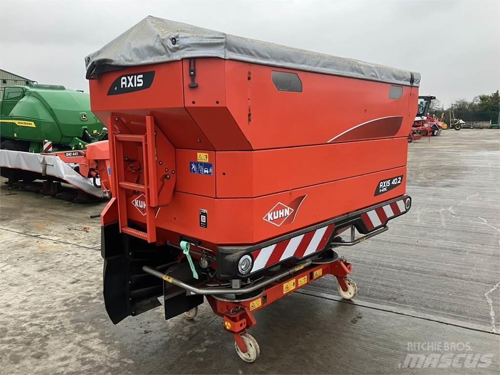 Kuhn Axis 40.2 HEMC Sprayer fertilizers
