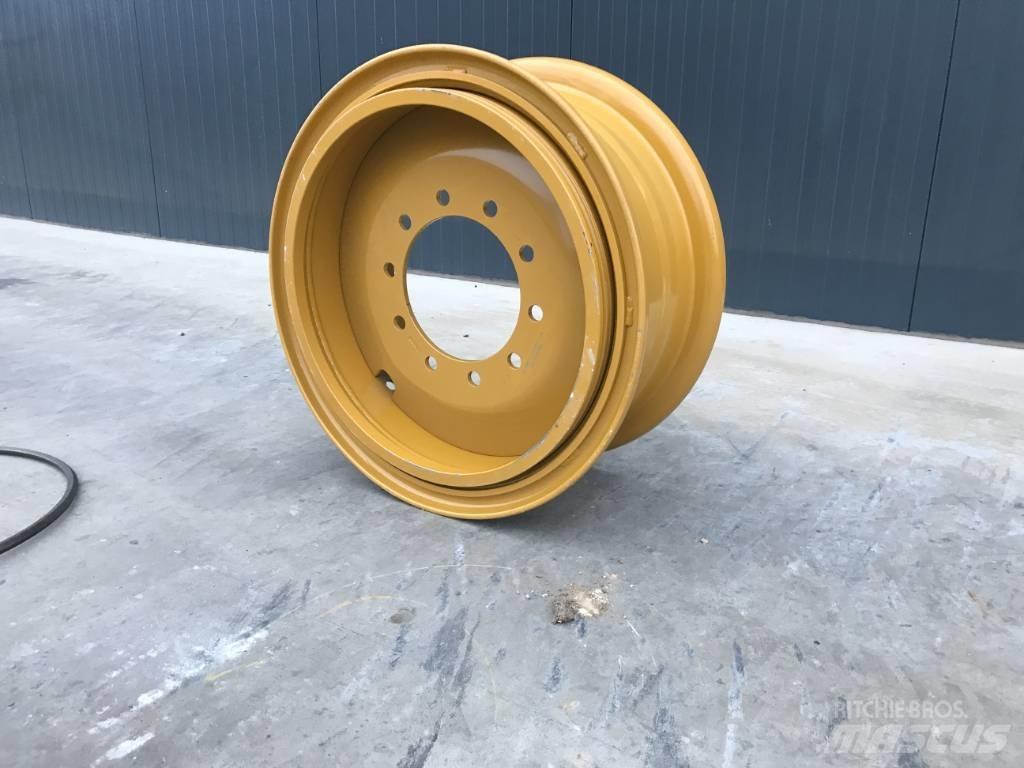 CAT 140H Rims Tracks, chains and undercarriage