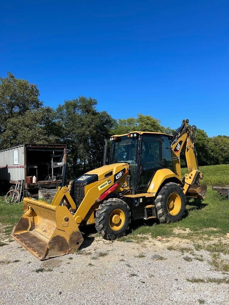 CAT 420 F2 ST Backhoe loaders