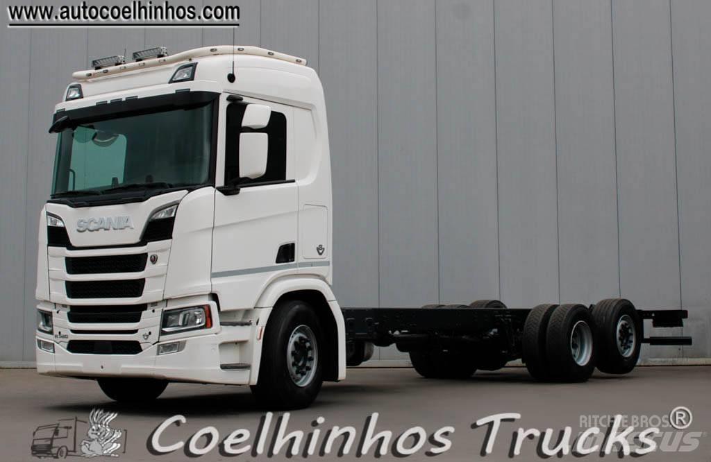 Scania R 520  V8 Chassis Cab trucks