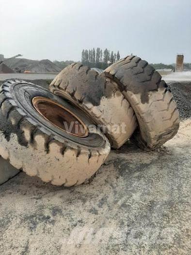 CAT 773 B Hydraulics