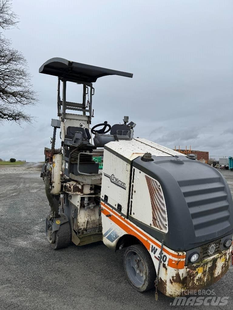 Wirtgen W 50 Asphalt cold milling machines