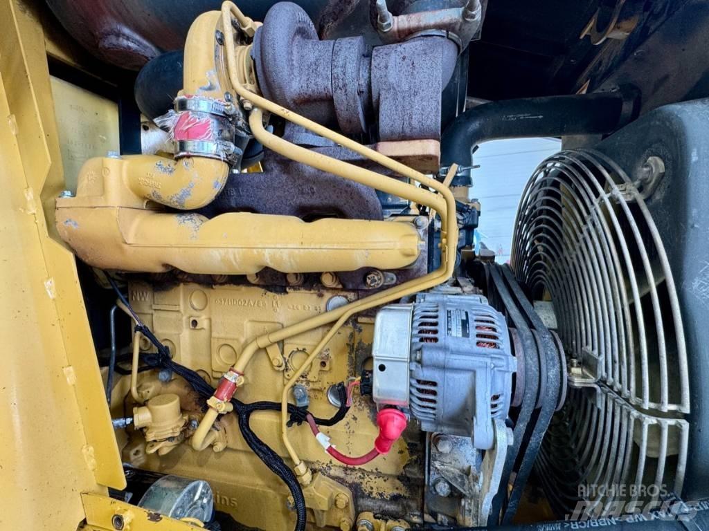 CAT 432 D Backhoe loaders