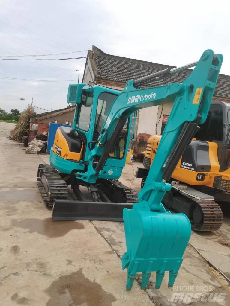 Kubota KX 135 Crawler excavators