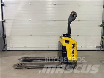 Hyundai 15EP Low lifter