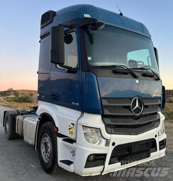 Mercedes-Benz 1845 Tractor Units