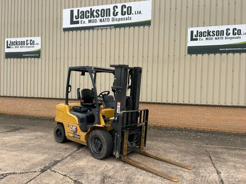 CAT DP 30 N Diesel trucks